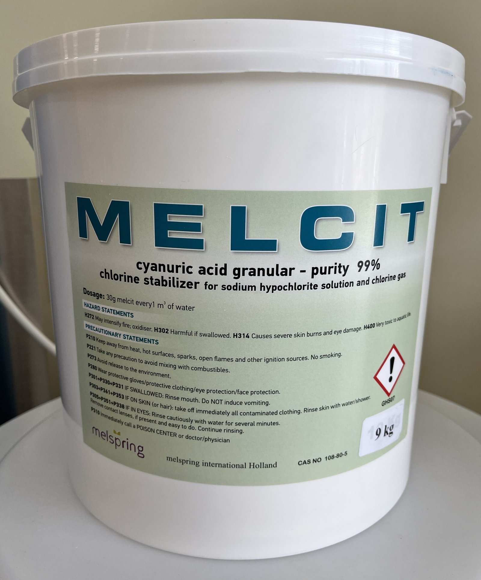 ΣΤΑΘΕΡΟΠΟΙΗΤΗΣ ΧΛΩΡΙΟΥ MELCIT ΣΕ ΣΚΟΝΗ 9Kg