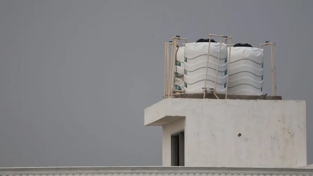 Νερό Δεξαμενής: Πώς Γίνεται Σωστά η Απολύμανση και η Συντήρηση